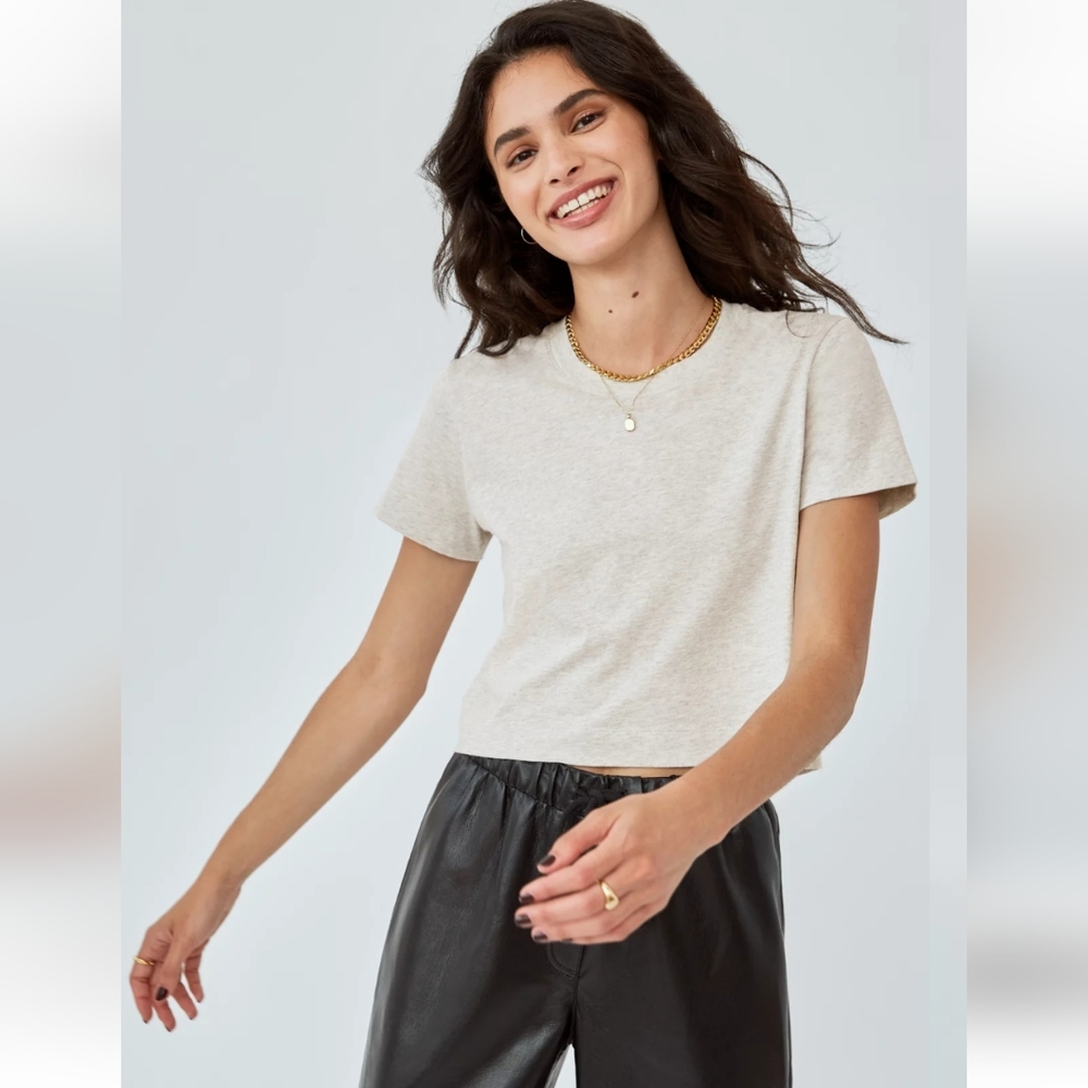 Wilfred Free Weekend T-Shirt